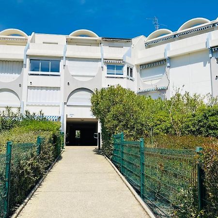 Les Floralies Apartamento Le Grau-du-Roi Exterior foto